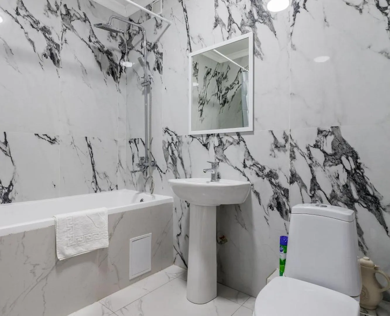 Apartment Квартира В Центре Возле Ботанического Парка Nur-Sultan