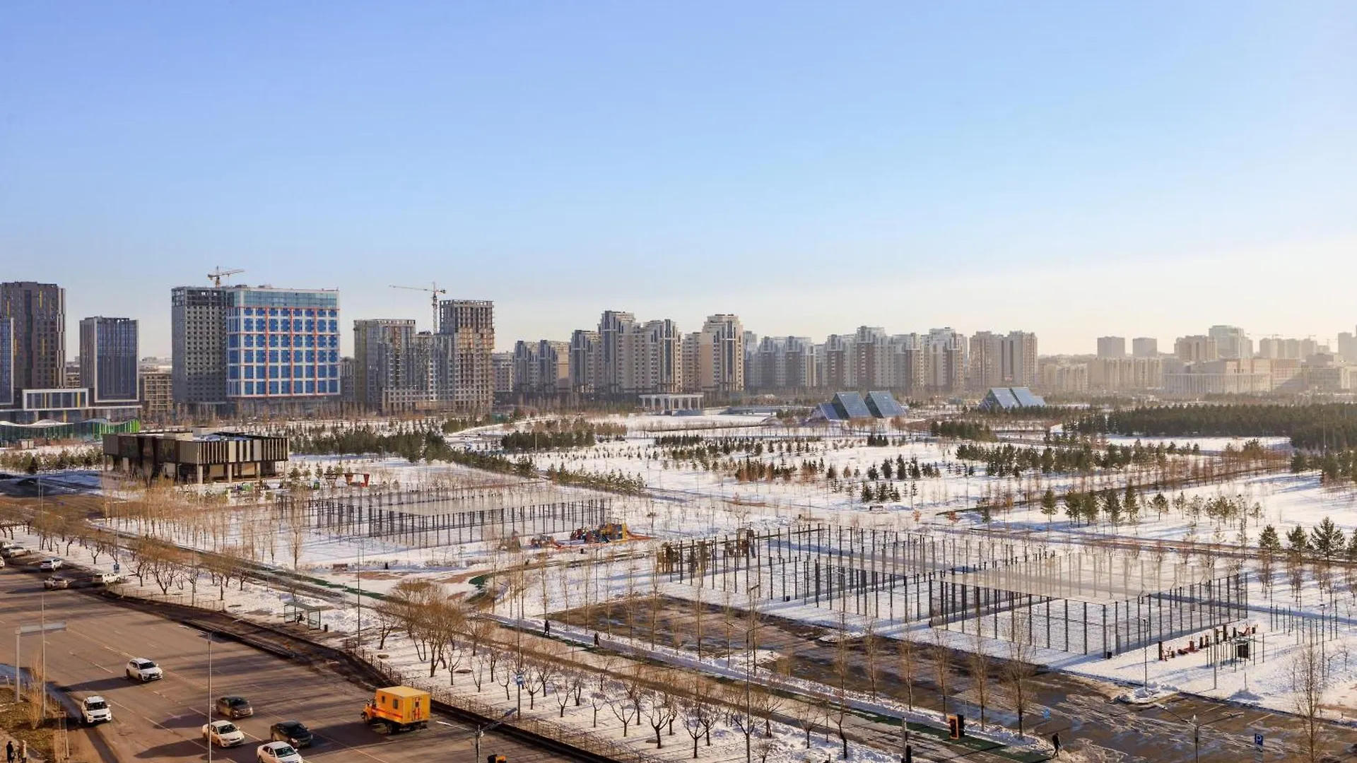 Квартира В Центре Возле Ботанического Парка Nur-Sultan  Apartment Nur-Sultan (Astana)